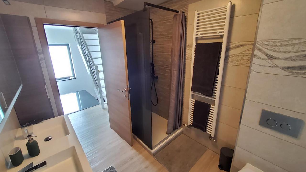 Chambre Deluxe Au 2Eme Etage, Chambre Double Au 4Eme Etage Not A Hotel Brussel Buitenkant foto
